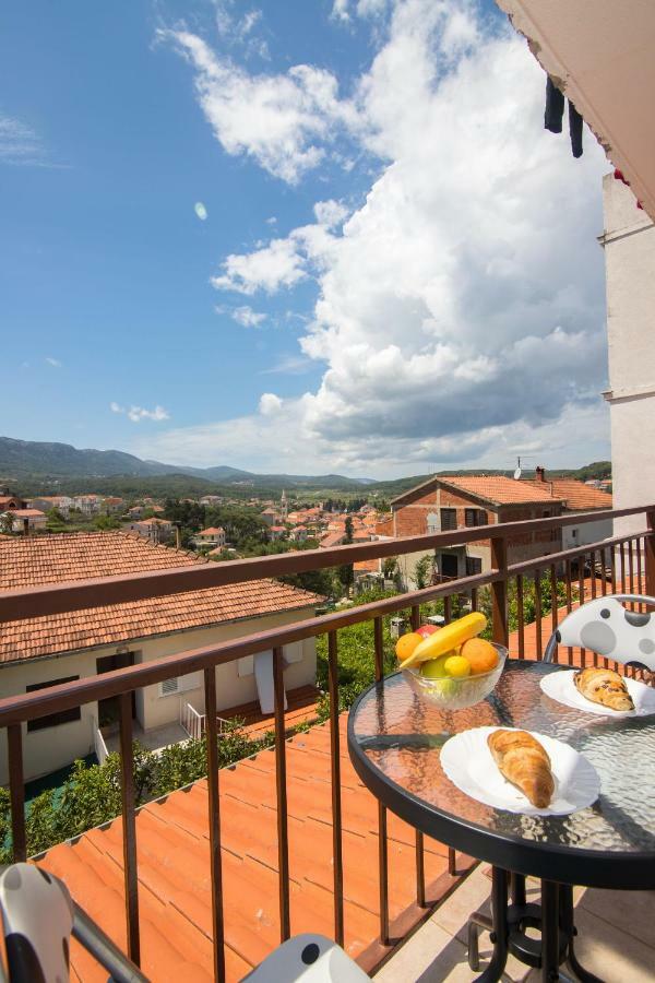 Apartments Jelka Jelsa (Hvar) Exterior foto